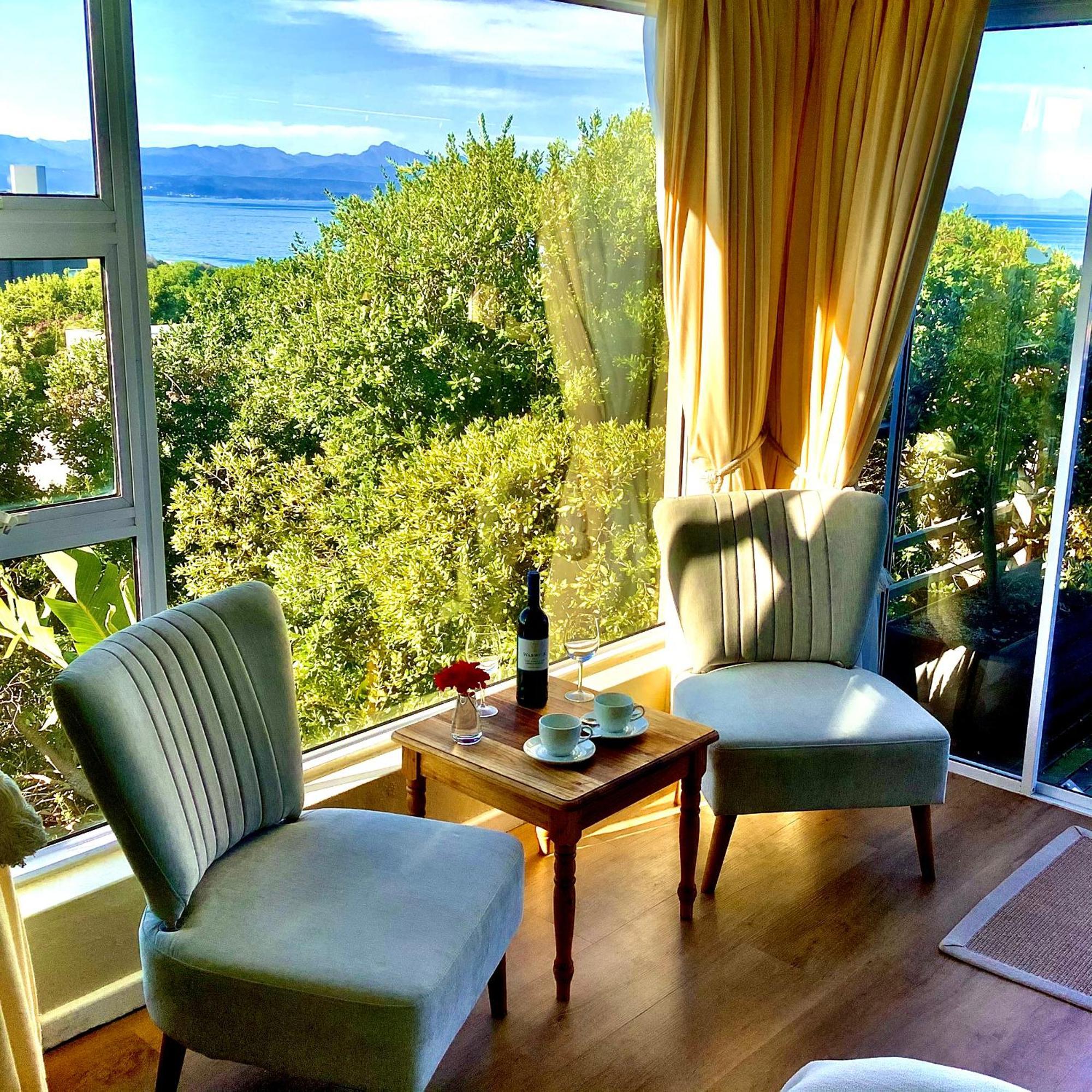 Dolphins' Playground Beachfront B&B Plettenberg Bay Εξωτερικό φωτογραφία